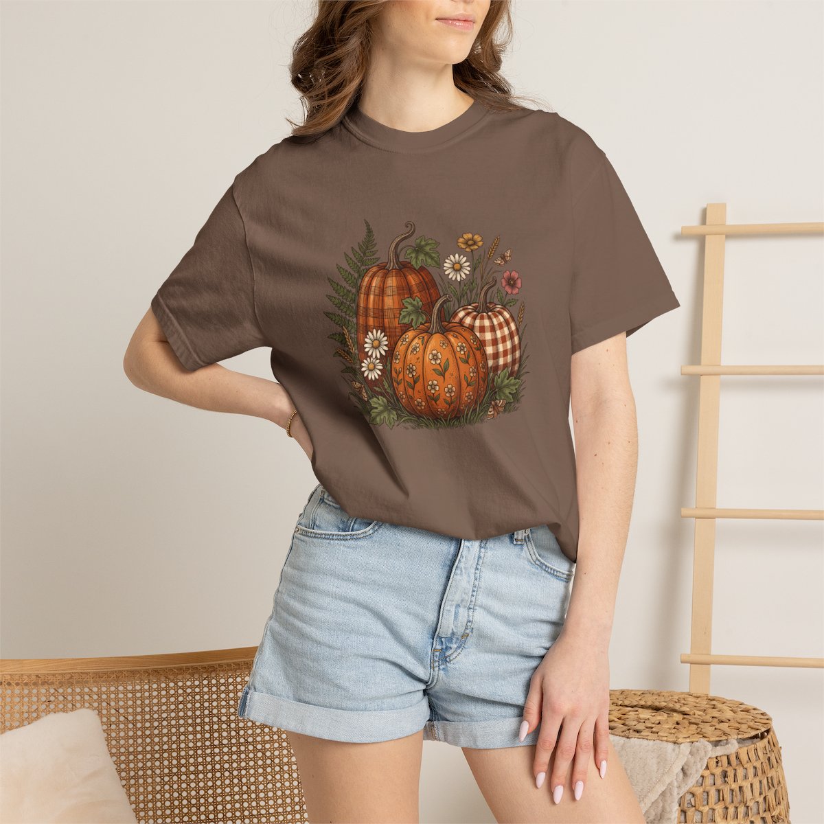 Patterned Pumpkin tee in espresso, worn